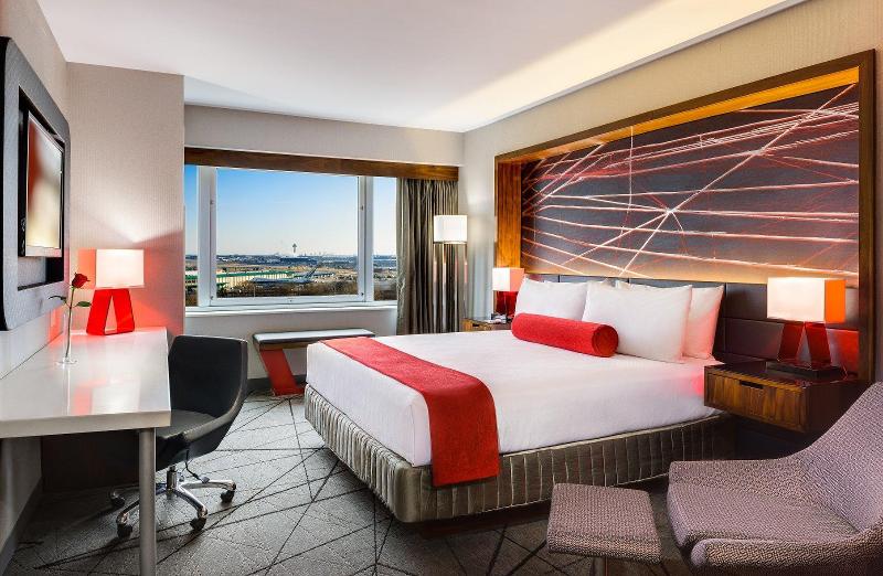 스탠다드 룸 킹사이즈 침대, Crowne Plaza Jfk Airport New York City, An Ihg
