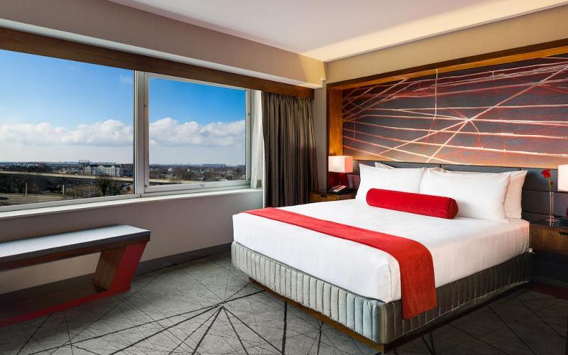 장애인을 위한 킹사이즈 침대 스탠다드 룸, Crowne Plaza Jfk Airport New York City, An Ihg
