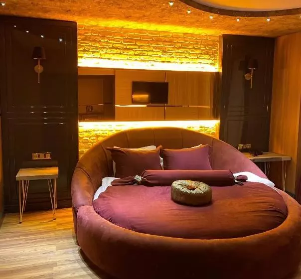 Deluxe Suite King Bed, Emirtimes Hotel&spa   Tuzla
