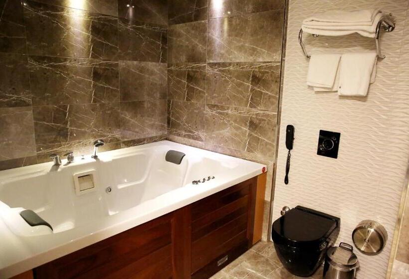 Deluxe Suite King Bed, Emirtimes Hotel&spa   Tuzla