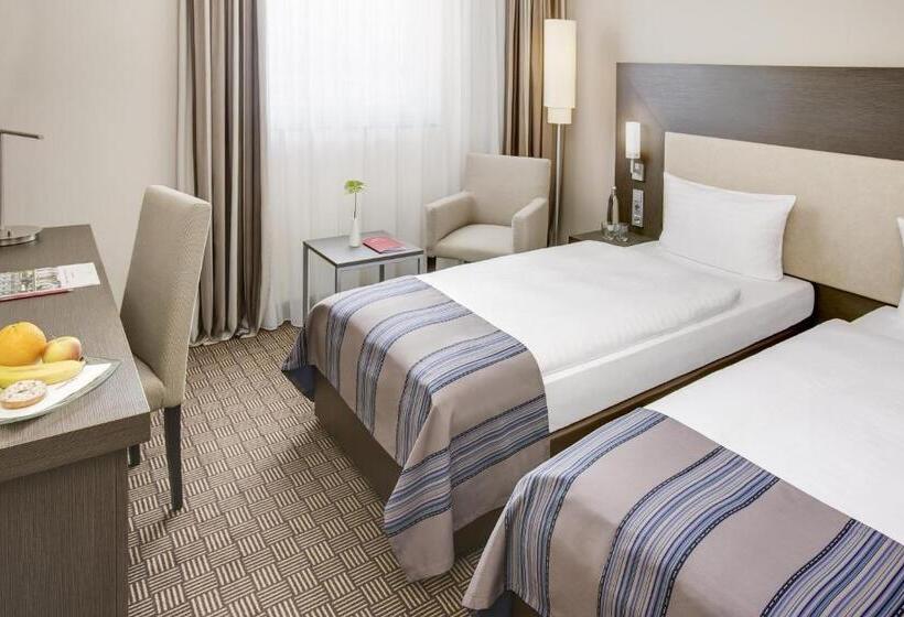 Номер Стандарт, Intercityhotel Ingolstadt
