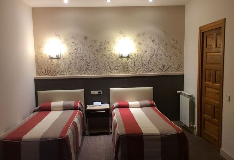 スタンダードルーム, Monasterio De Leyre