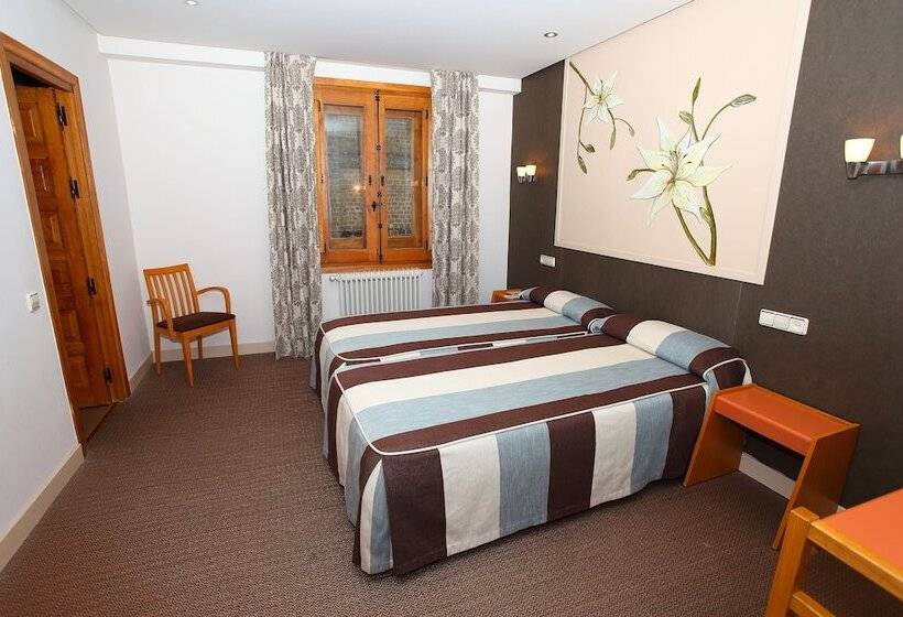 スタンダードルーム, Monasterio De Leyre