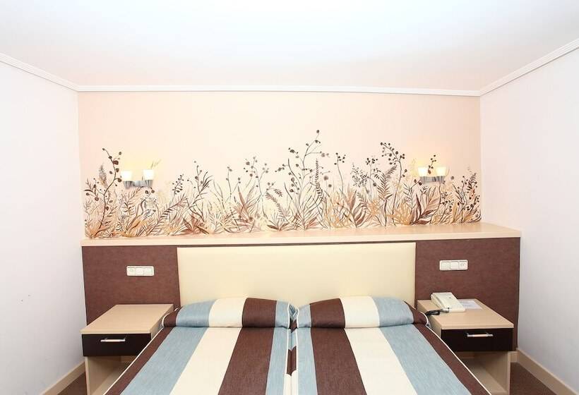 スタンダードルーム, Monasterio De Leyre