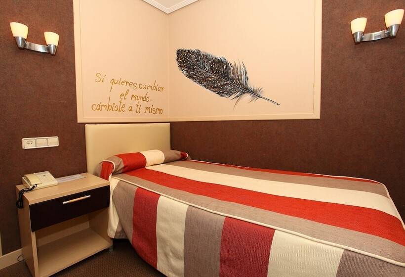 スタンダードシングルルーム, Monasterio De Leyre