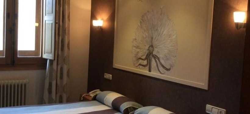 スタンダードルーム, Monasterio De Leyre