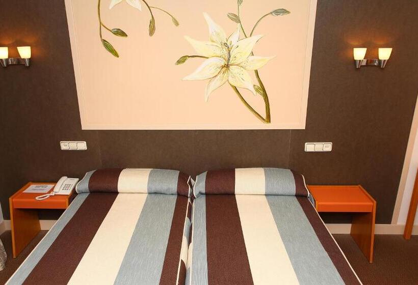 スタンダードルーム, Monasterio De Leyre