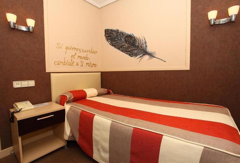 スタンダードシングルルーム, Monasterio De Leyre