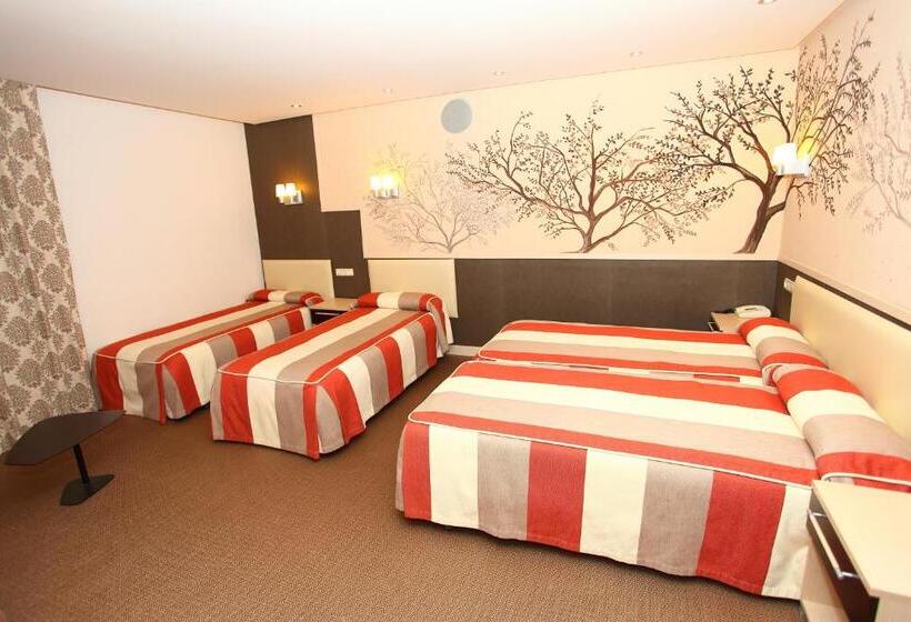 スタンダード４人部屋, Monasterio De Leyre