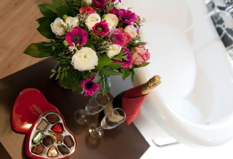 デラックスルーム, Onderbergen