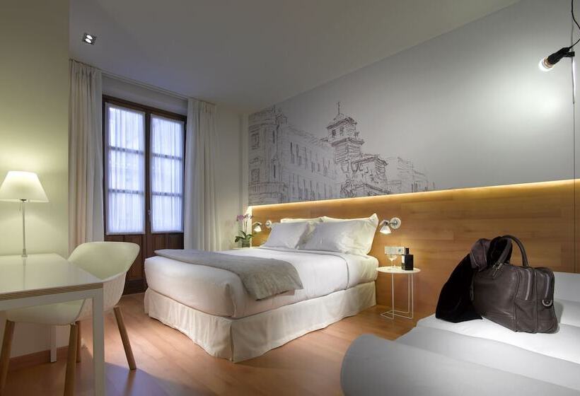 Chambre Executive, Parraga Siete