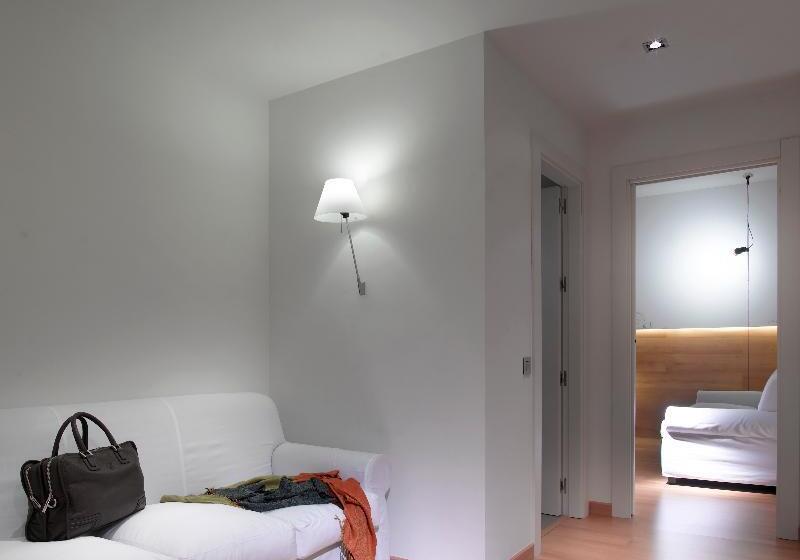 Chambre Executive, Parraga Siete