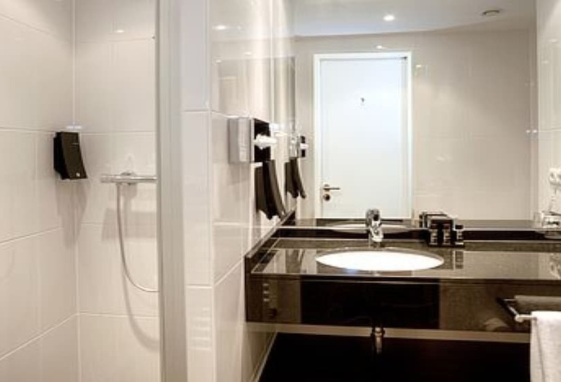 غرفة عائلية, The Rilano Hotel München