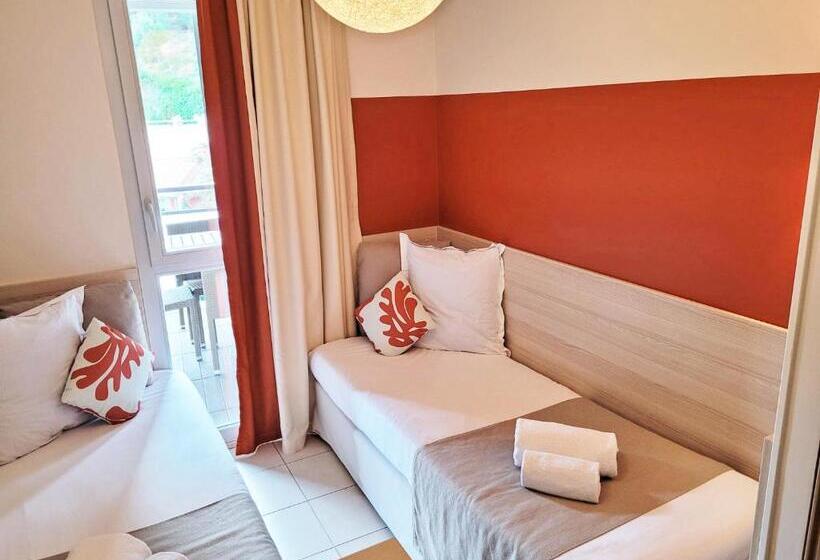 발코니가 있는 2 베드룸 아파트, Residence Pierre & Vacances Premium Julia Augusta