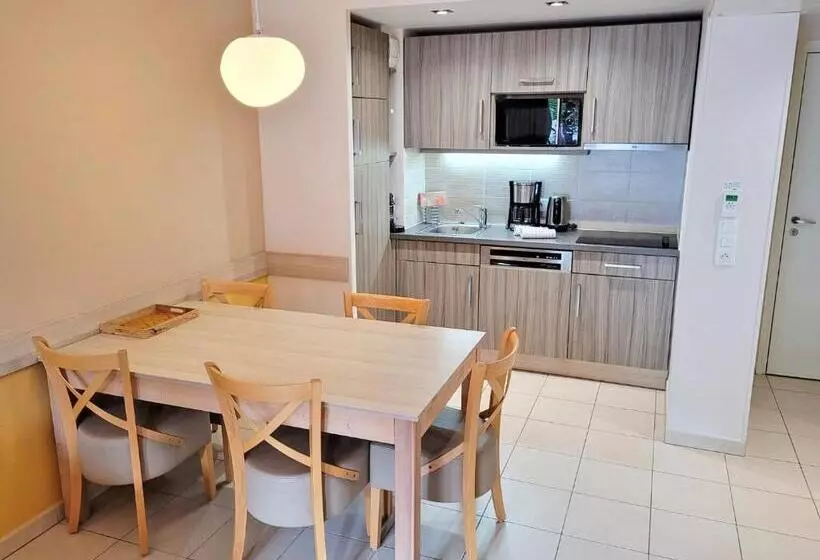 آپارتمان 2 خوابه با بالکن, Residence Pierre & Vacances Premium Julia Augusta