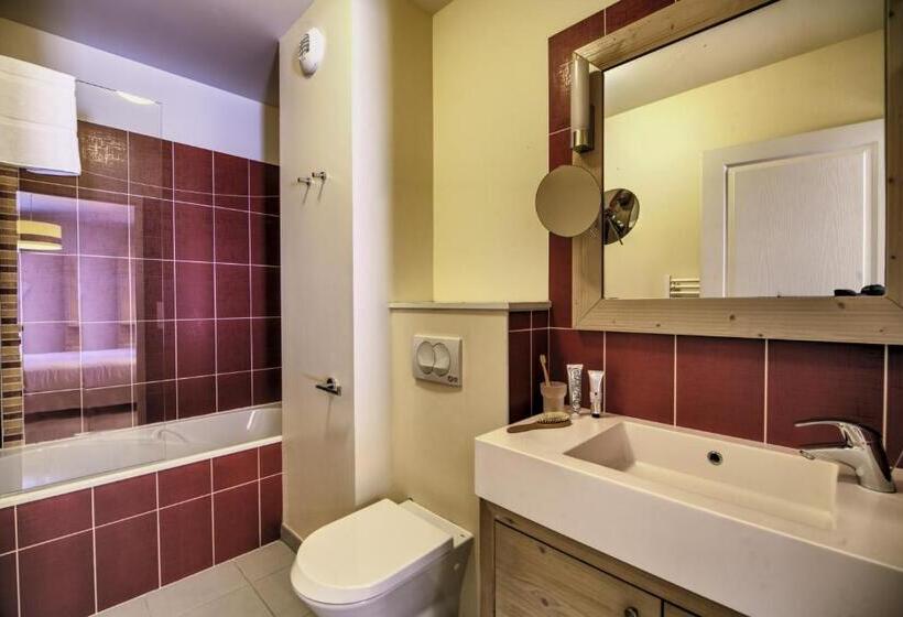 Апартаменты 2 Спальни с Балконом, Residence Pierre & Vacances Premium Julia Augusta
