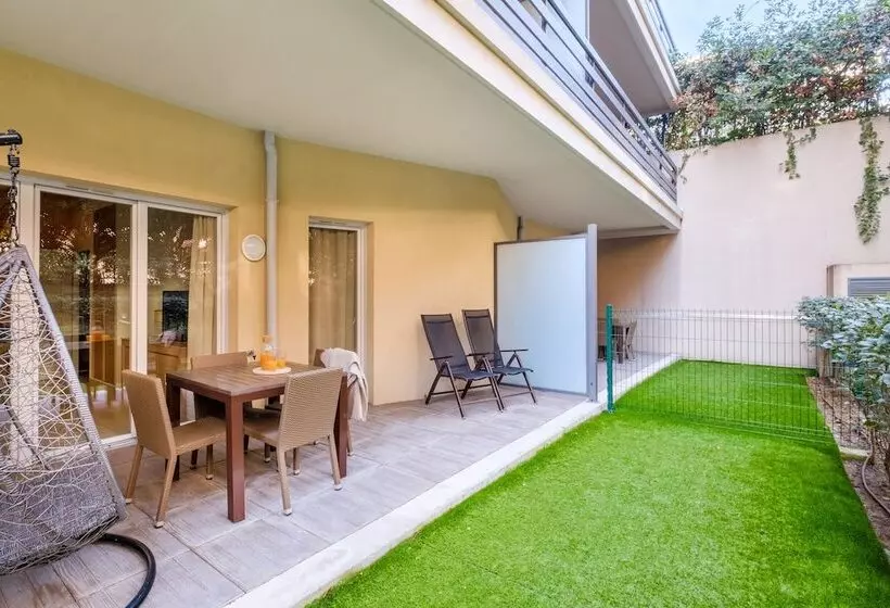 آپارتمان 2 خوابه با بالکن, Residence Pierre & Vacances Premium Julia Augusta