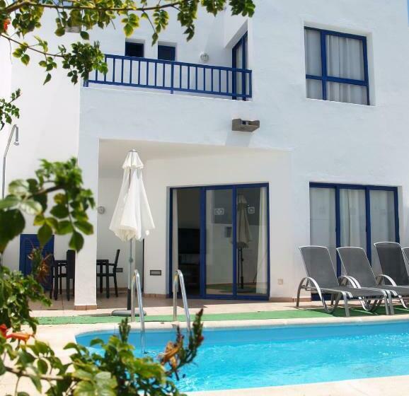 수영장이 있는 3베드룸 빌라, Villas Puerto Rubicon