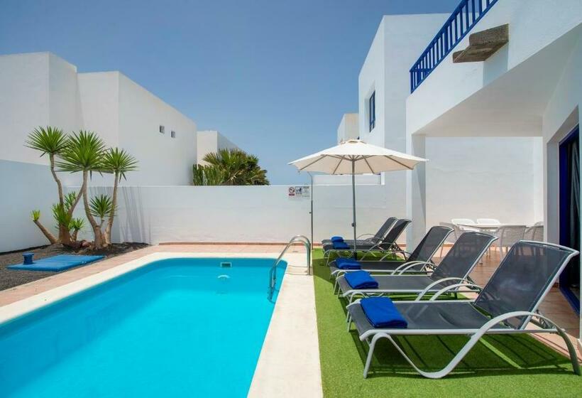 수영장이 있는 3베드룸 빌라, Villas Puerto Rubicon