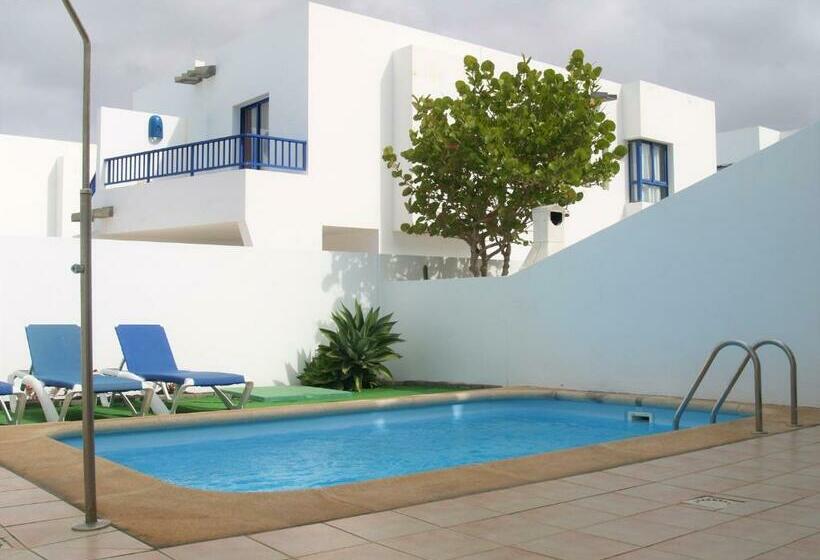 수영장이 있는 3베드룸 빌라, Villas Puerto Rubicon