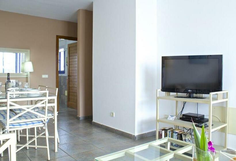 수영장이 있는 3베드룸 빌라, Villas Puerto Rubicon