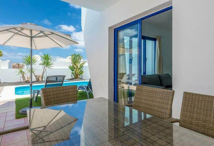 수영장이 있는 3베드룸 빌라, Villas Puerto Rubicon