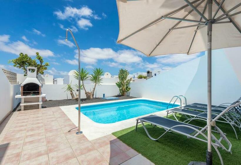 수영장이 있는 3베드룸 빌라, Villas Puerto Rubicon