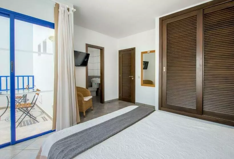 Villa 3 Makuuhuonetta Uima-allas, Villas Puerto Rubicon