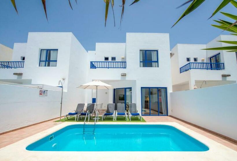 수영장이 있는 3베드룸 빌라, Villas Puerto Rubicon