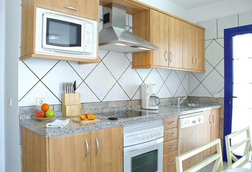 수영장이 있는 3베드룸 빌라, Villas Puerto Rubicon