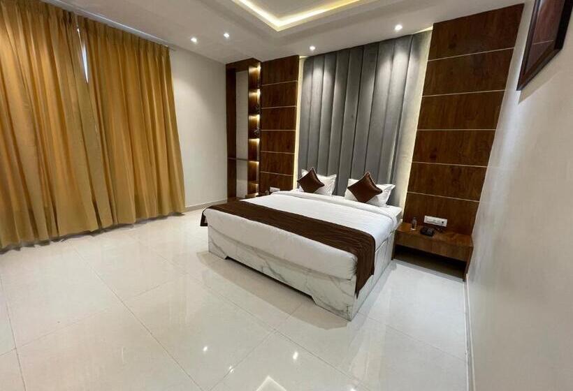 スイート, Maheshwari Jalsa