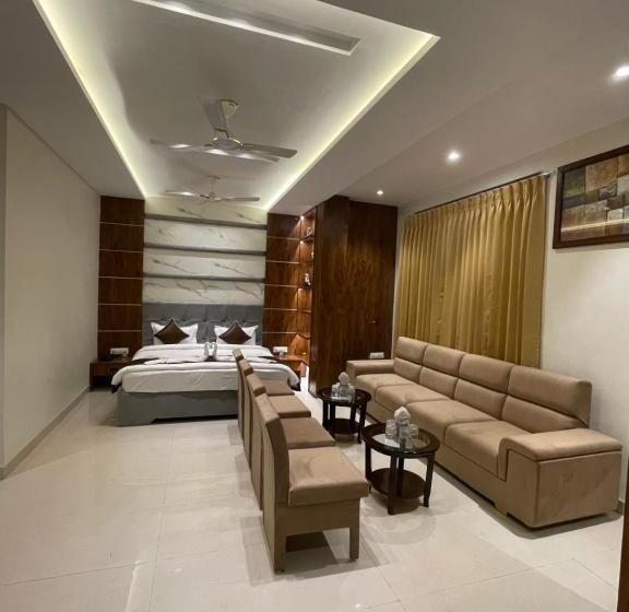 スイート, Maheshwari Jalsa