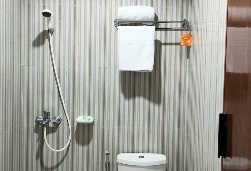 חדר אקונומי, Salma Syariah Mitra Reddoorz Near Terminal Baru Kediri