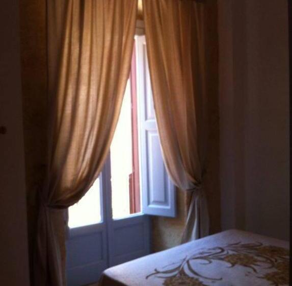 带1个卧室的带阳台的公寓, Bed & Breakfast Casa Lopez