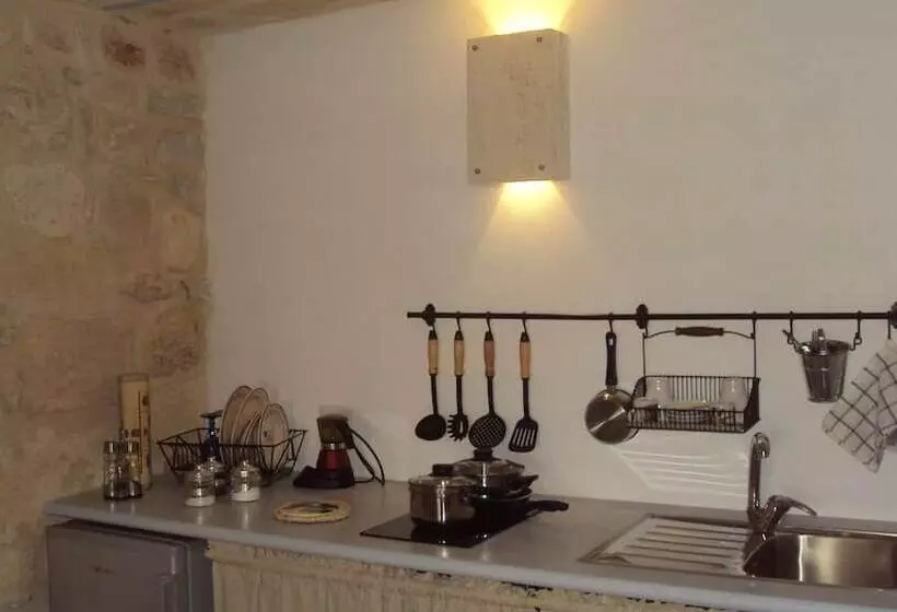 استودیوی کلاسیک, Bed & Breakfast Casa Lopez