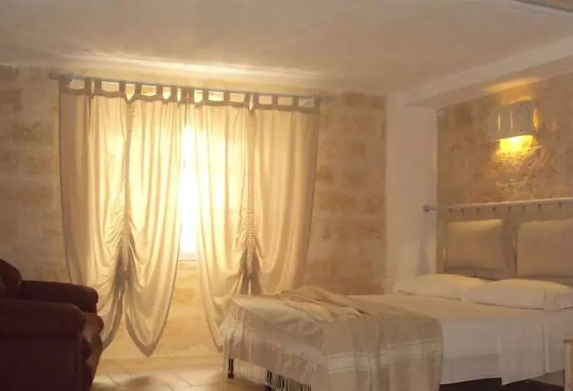 استودیوی کلاسیک, Bed & Breakfast Casa Lopez