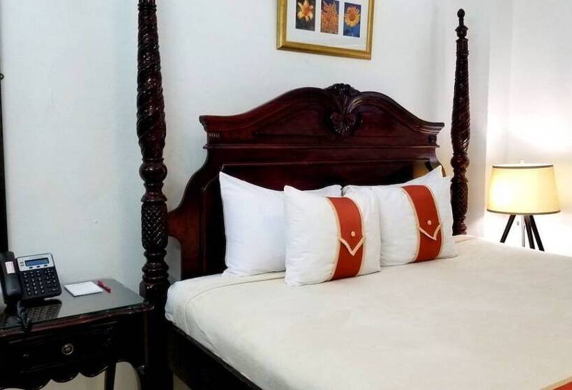 اتاق استاندارد, Altamont West