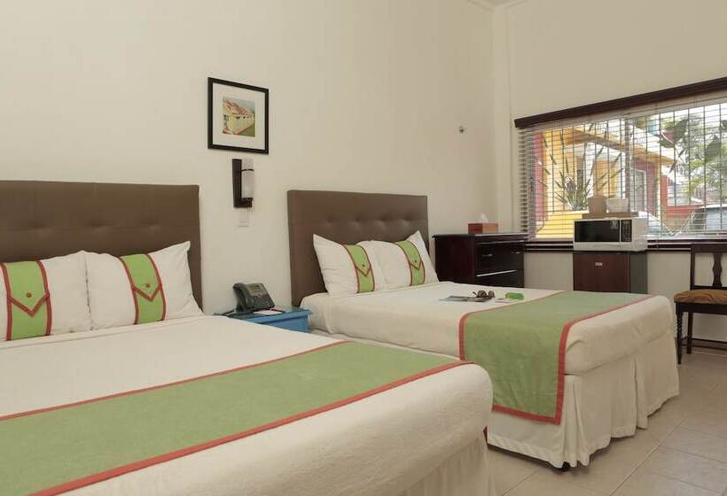 اتاق سوپریور, Altamont West