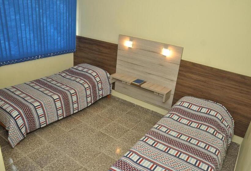 标准单人间, Blue Star Ii