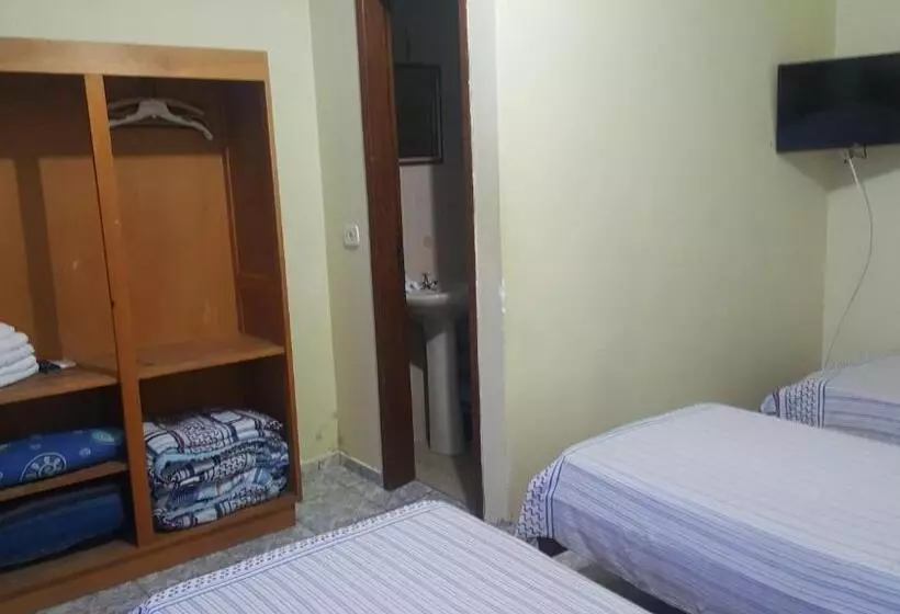 Economy Quadruple Room, Blue Star Ii