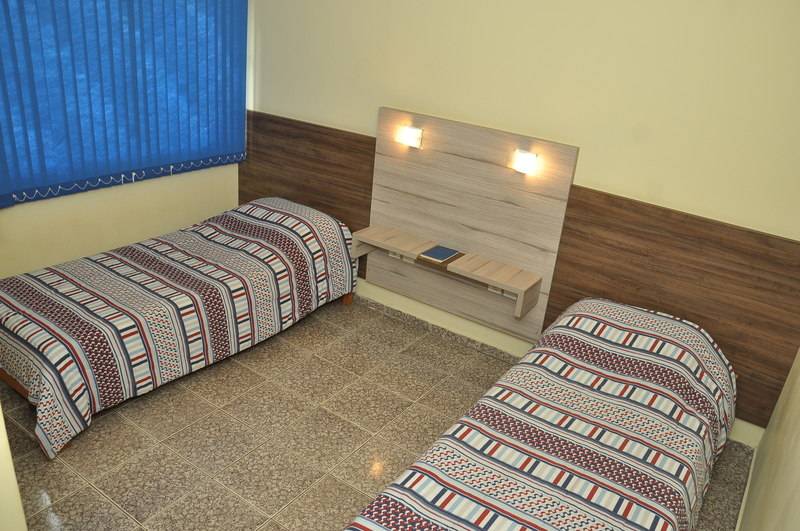 标准间, Blue Star Ii