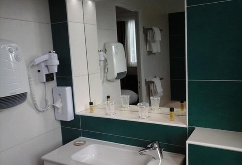 غرفة كومفورت, Carmin