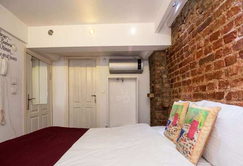 اتاق اکونومی یک تخته, Corner Hot