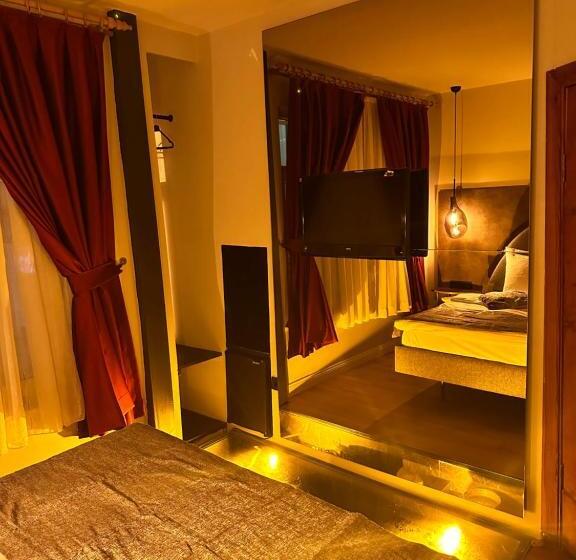 اتاق استاندارد, Corner Hot