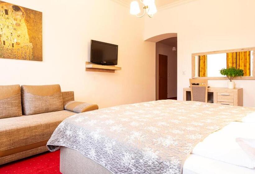 اتاق استاندارد سه نفره, Klimt