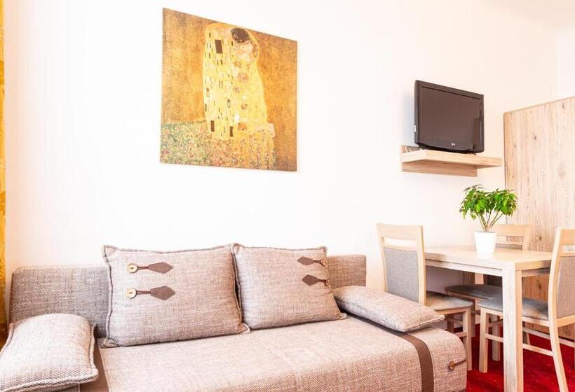 اتاق خانوادگی, Klimt