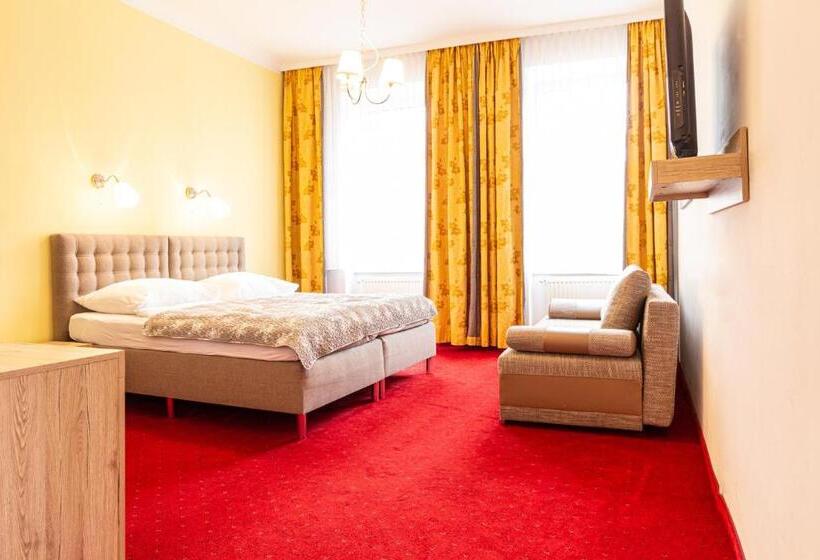 اتاق خانوادگی, Klimt