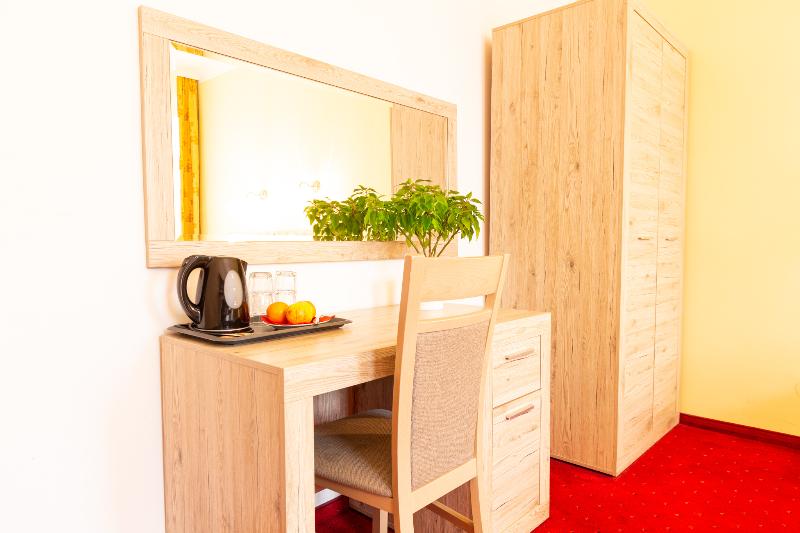 اتاق استاندارد چهار تخته, Klimt