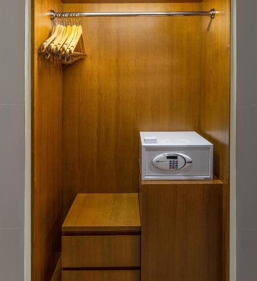 חדר סופריור עם מיטת קינג, Radisson Hotel Colombo