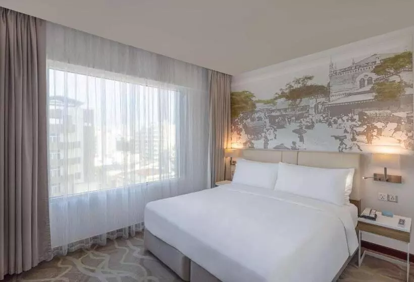 キングサイズベッドのスーペリアルーム, Radisson Hotel Colombo